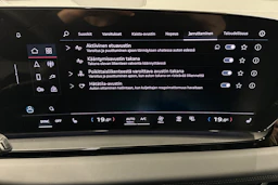 sininen Audi Q6 e-tron 2024 kuva 26.