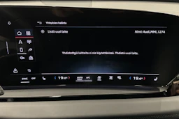sininen Audi Q6 e-tron 2024 kuva 27.