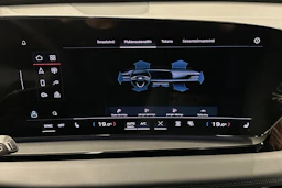 sininen Audi Q6 e-tron 2024 kuva 29.