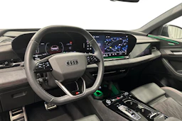 harmaa Audi Q6 e-tron 2024 kuva 6.