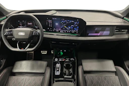 harmaa Audi Q6 e-tron 2024 kuva 7.