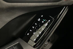 harmaa Audi Q6 e-tron 2024 kuva 14.