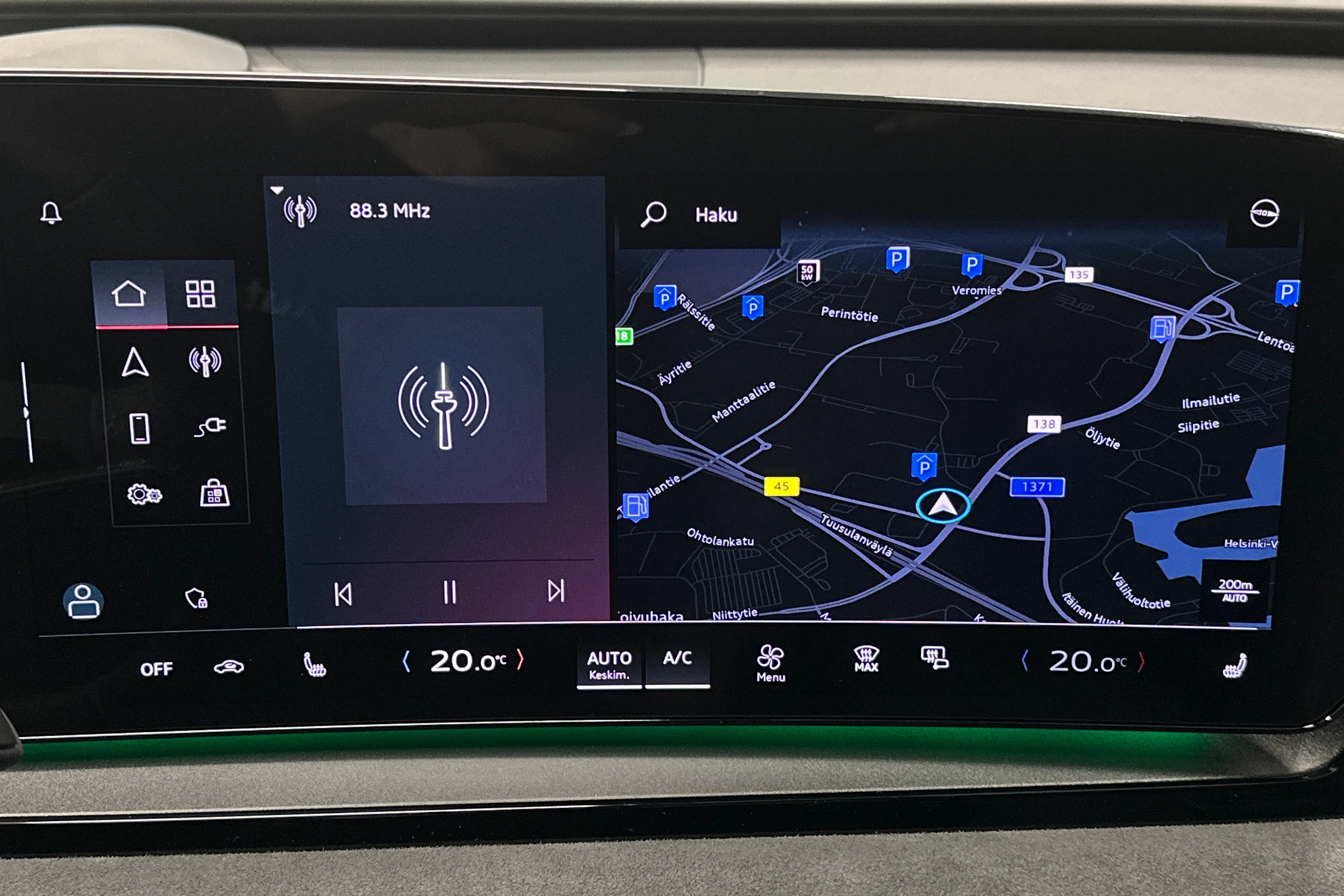 harmaa Audi Q6 e-tron 2024 kuva 18.