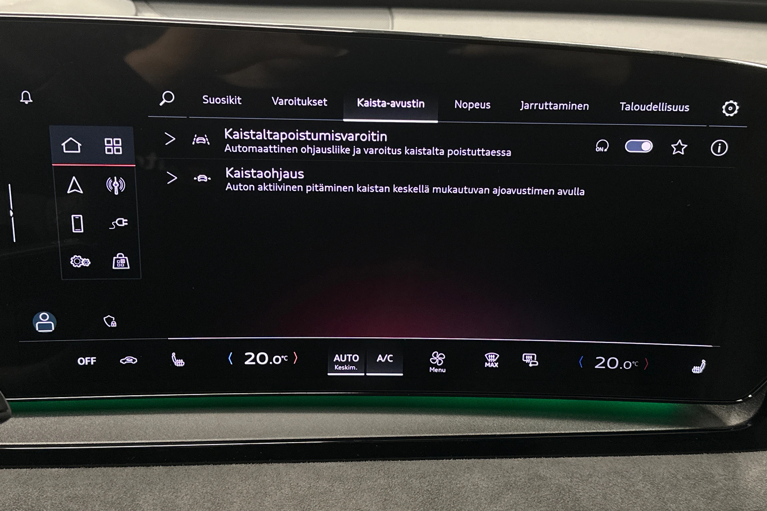 harmaa Audi Q6 e-tron 2024 kuva 26.