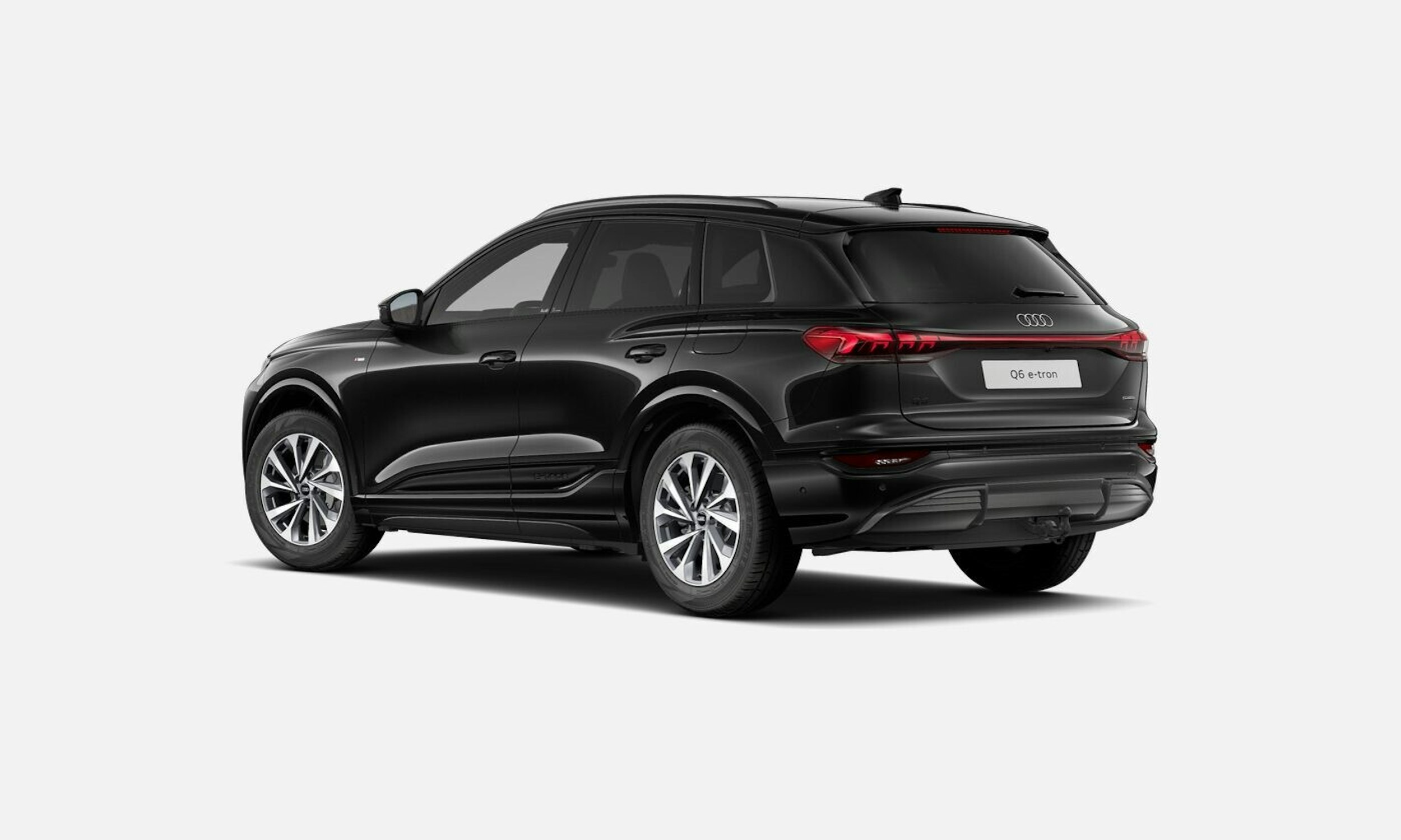 mythos musta Audi Q6 e-tron 2025 kuva 4.