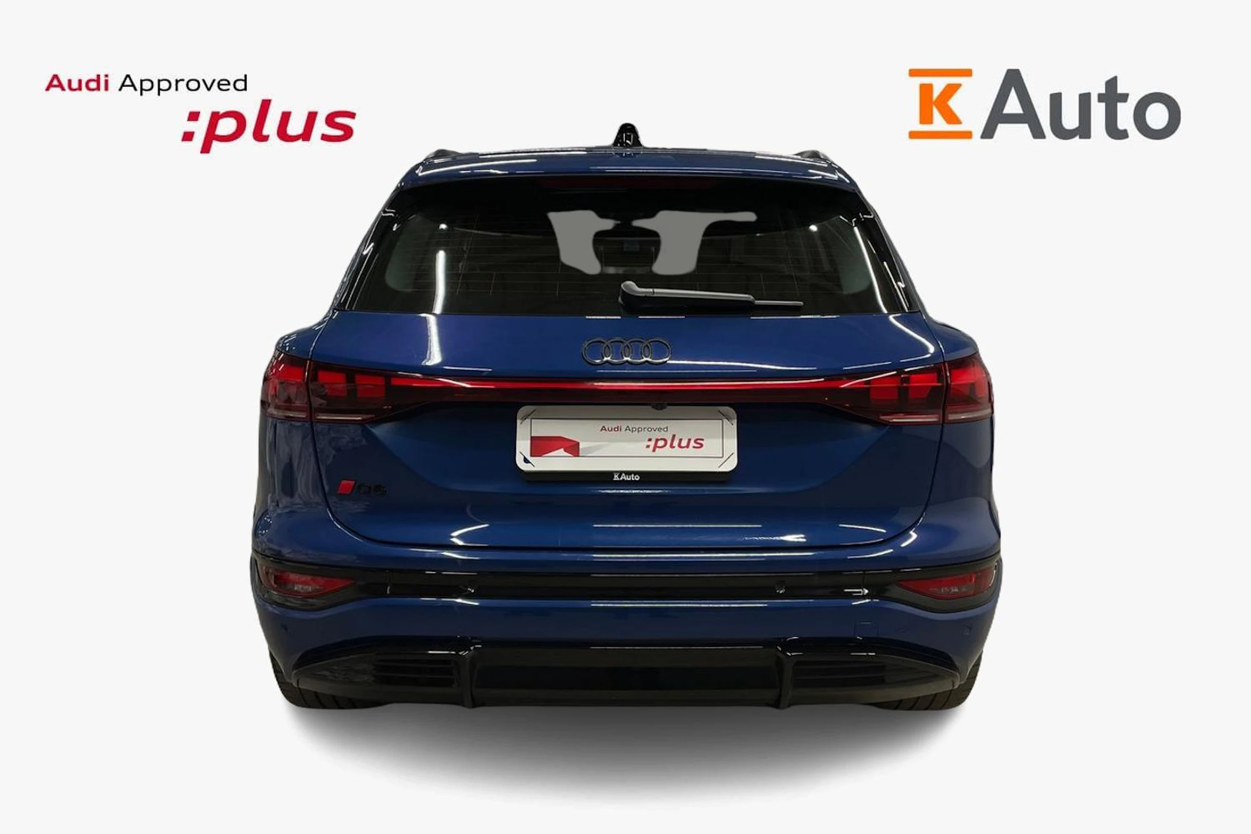 sininen Audi Q6 e-tron 2025 kuva 3.