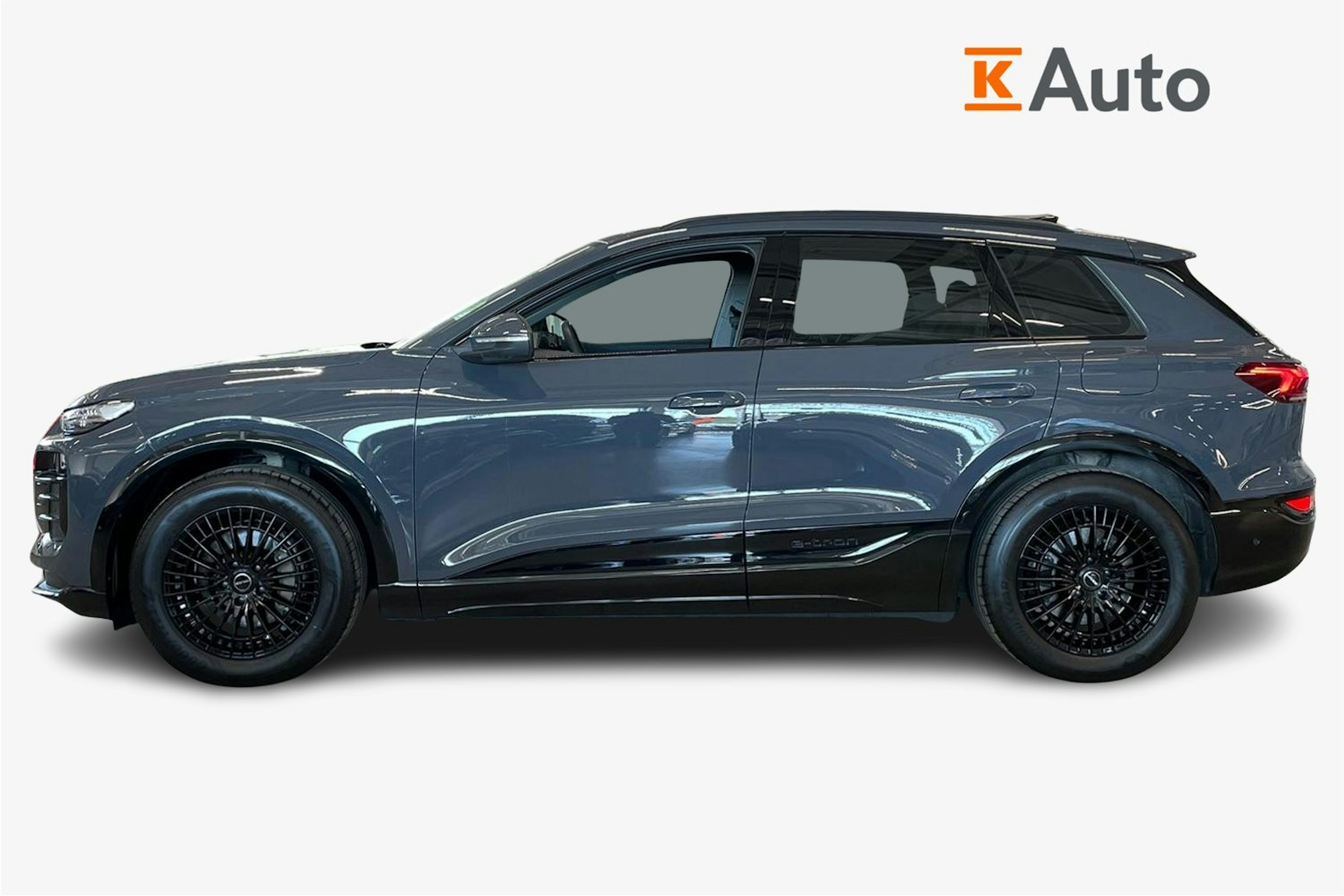 harmaa Audi Q6 e-tron 2025 kuva 6.