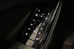 harmaa Audi Q6 e-tron 2025 kuva 19.