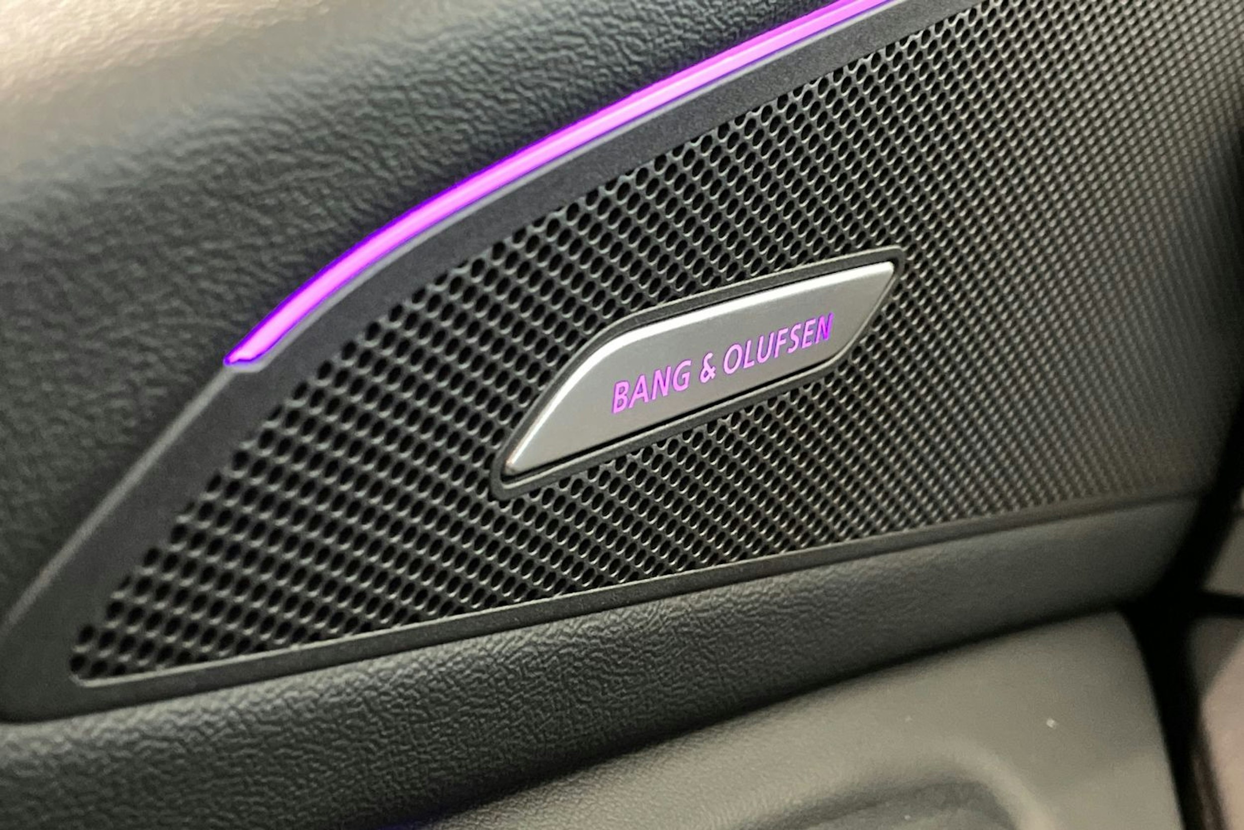harmaa Audi Q6 e-tron 2025 kuva 21.