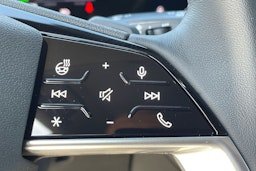 sininen Audi Q6 e-tron 2025 kuva 18.
