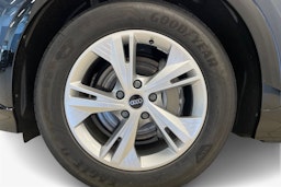 met. sininen Audi Q6 e-tron 2025 kuva 9.