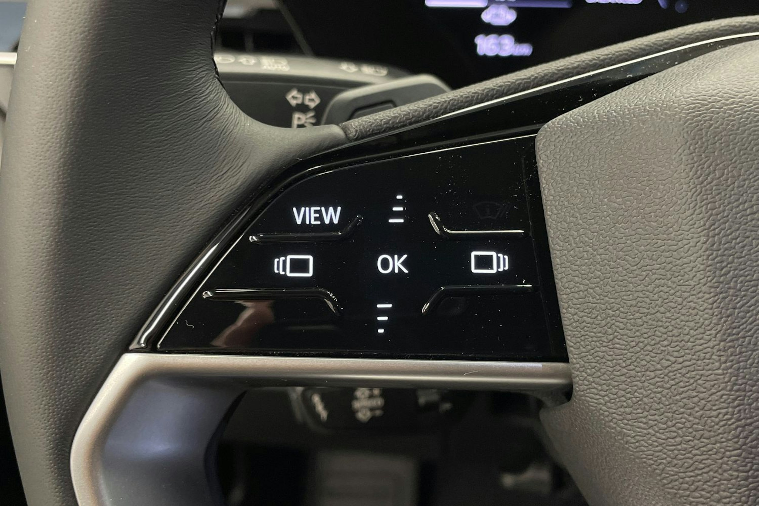 met. sininen Audi Q6 e-tron 2025 kuva 14.