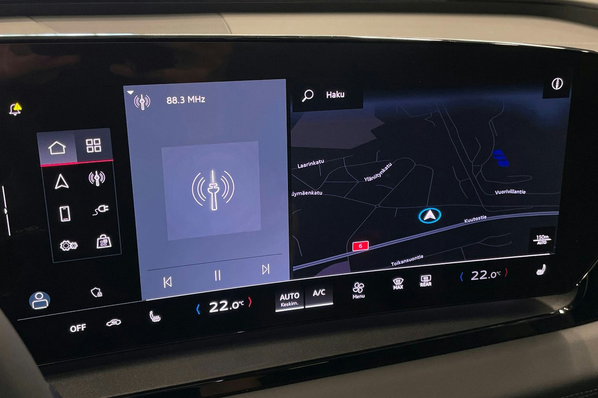 met. sininen Audi Q6 e-tron 2025 kuva 17.