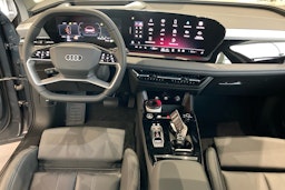 harmaa Audi Q6 e-tron 2025 kuva 7.