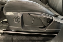 harmaa Audi Q6 e-tron 2025 kuva 12.