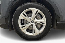 harmaa Audi Q6 e-tron 2025 kuva 11.