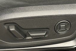 harmaa Audi Q6 e-tron 2025 kuva 20.