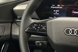 harmaa Audi Q6 e-tron 2025 kuva 22.