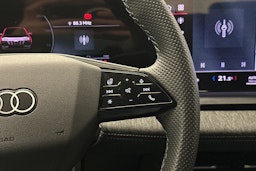 harmaa Audi Q6 e-tron 2025 kuva 23.