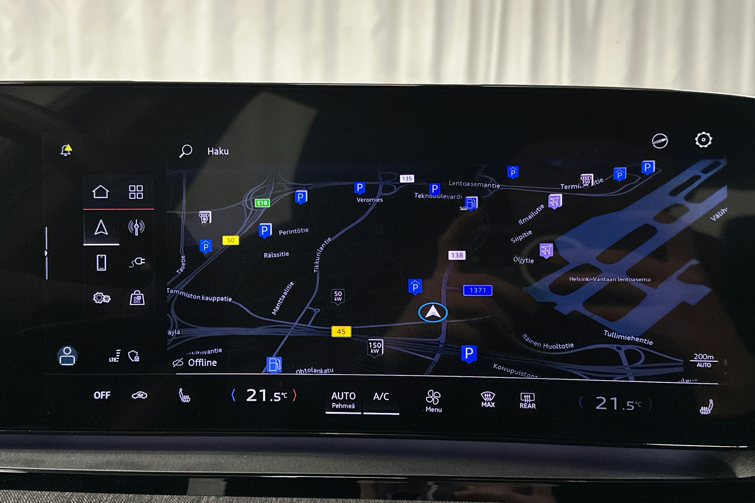 harmaa Audi Q6 e-tron 2025 kuva 27.