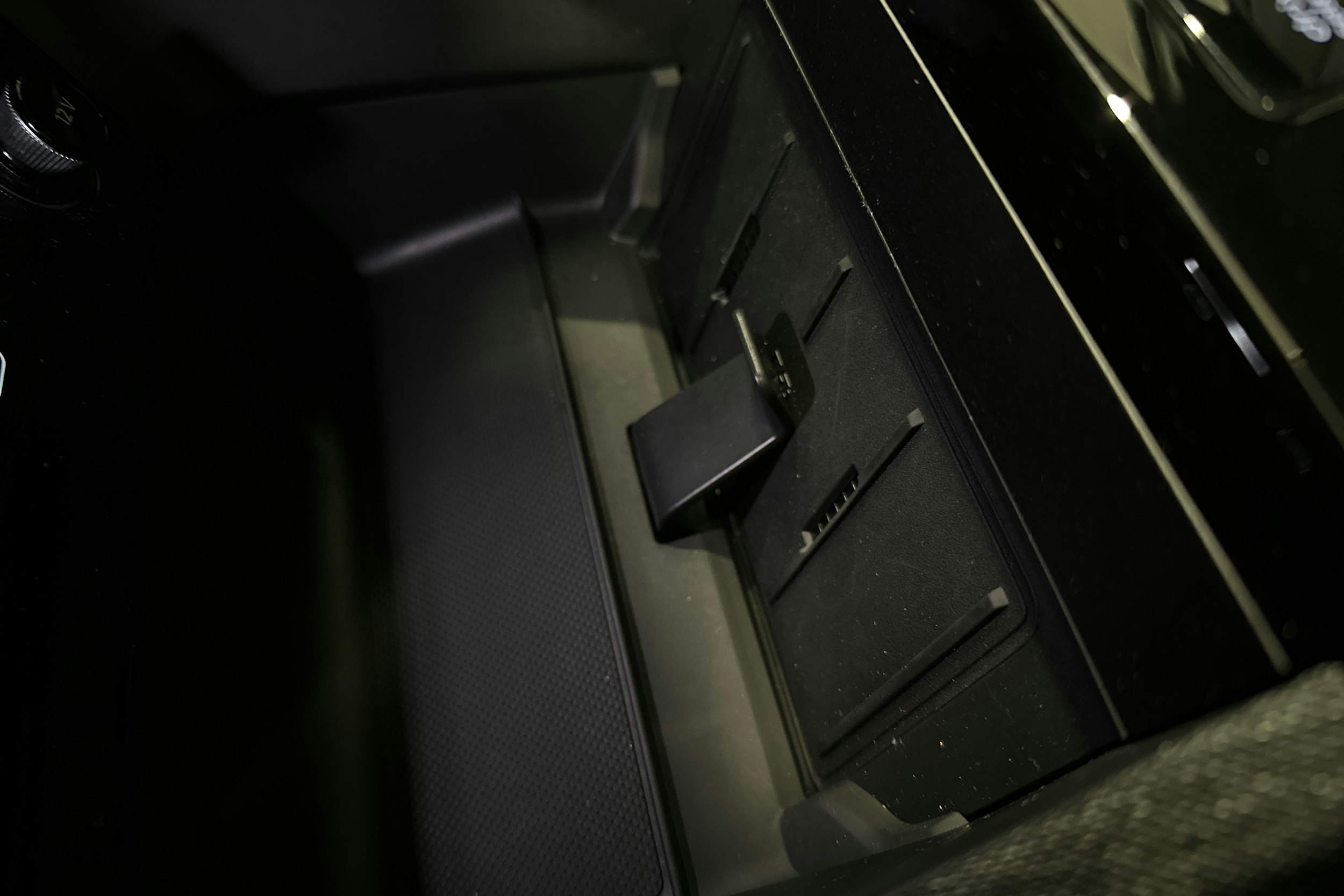 harmaa Audi Q6 e-tron 2025 kuva 36.