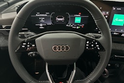 met. musta Audi Q6 e-tron 2025 kuva 13.