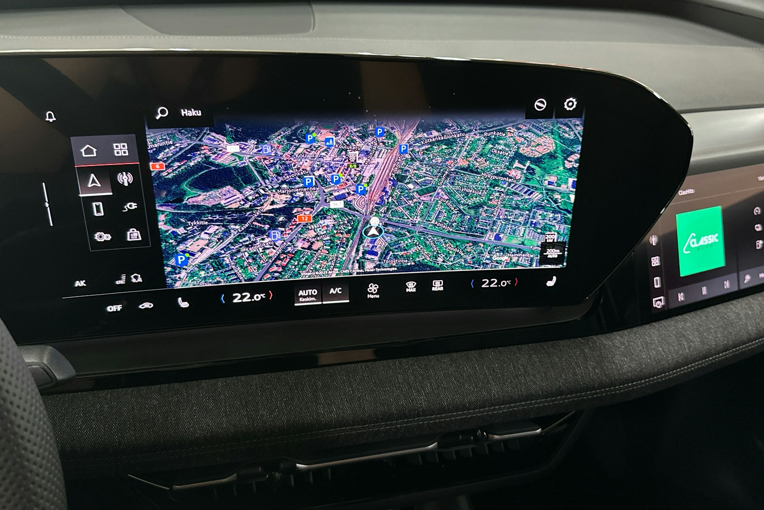 met. musta Audi Q6 e-tron 2025 kuva 20.
