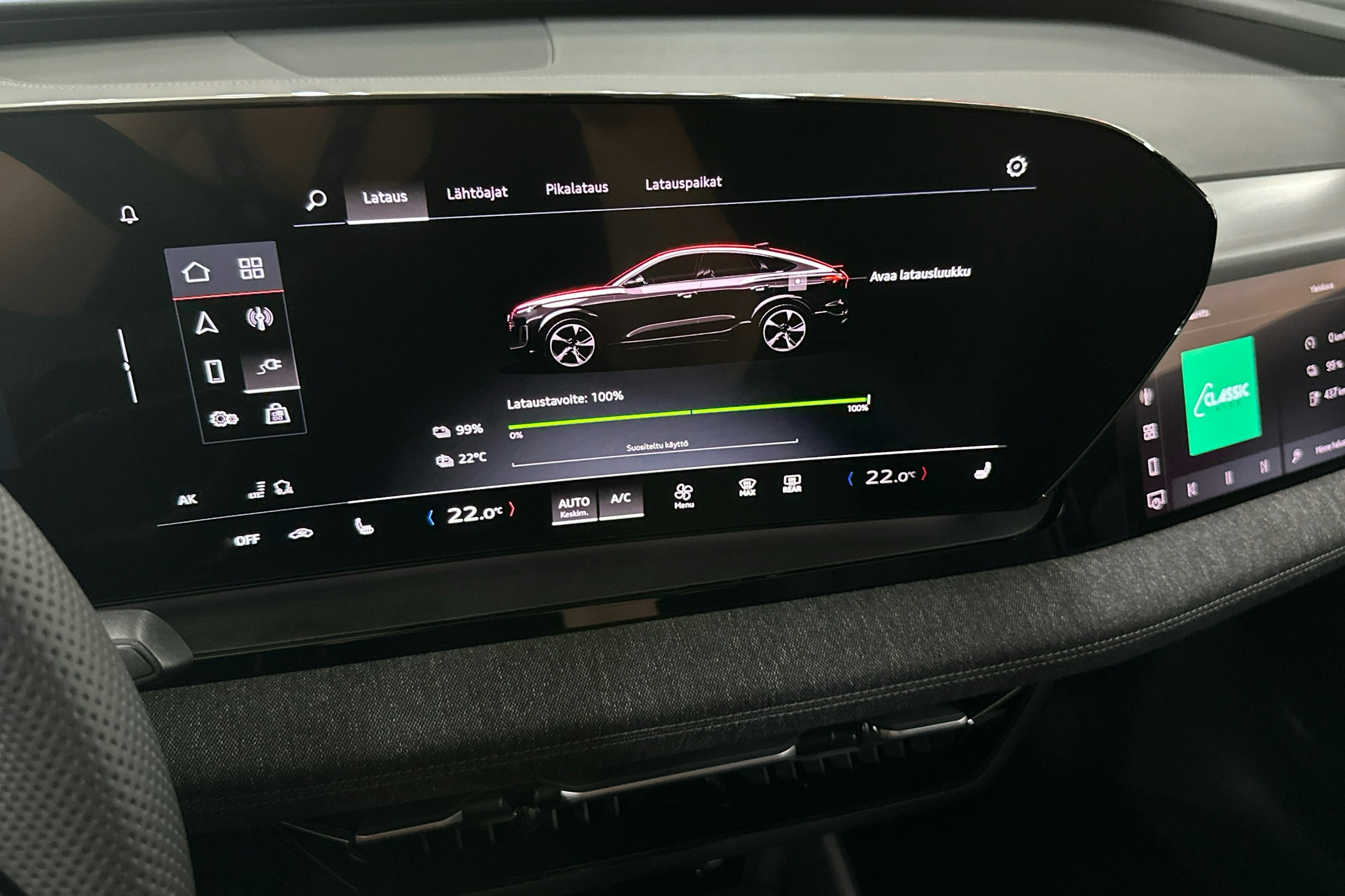 met. musta Audi Q6 e-tron 2025 kuva 21.