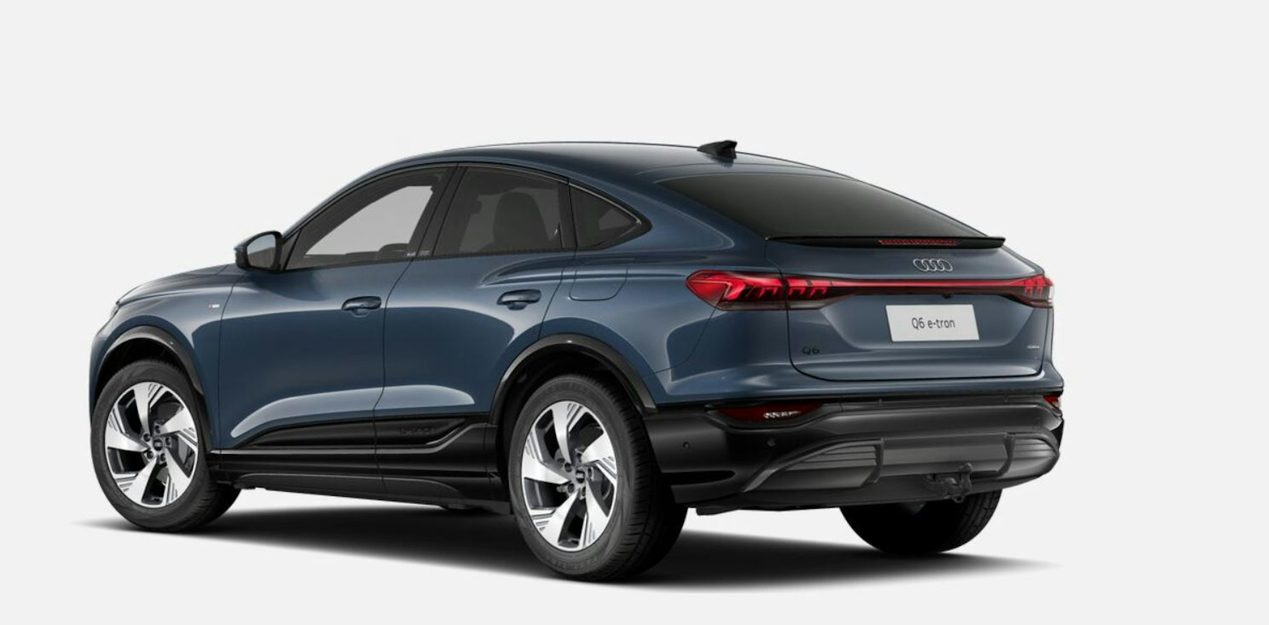 sininen Audi Q6 e-tron 2025 kuva 2.