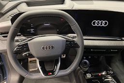 sininen Audi Q6 e-tron 2025 kuva 14.