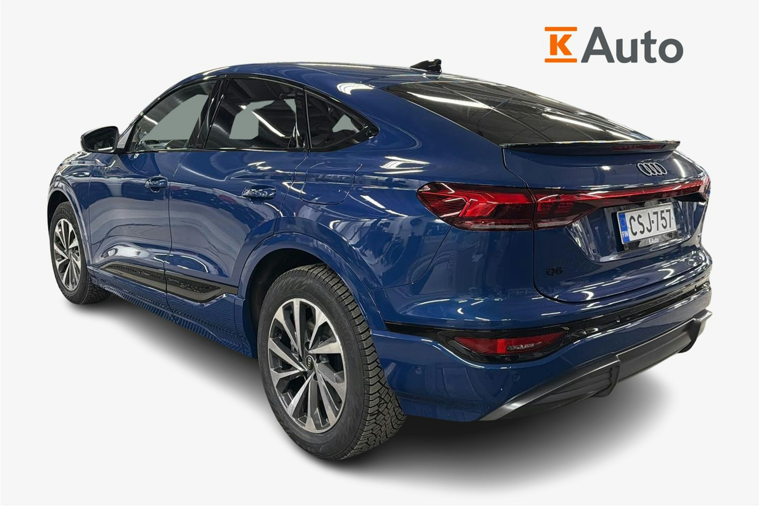 sininen Audi Q6 e-tron 2025 kuva 2.