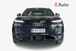 musta Audi Q6 e-tron 2025 kuva 5.