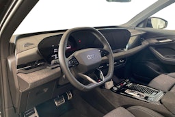 musta Audi Q6 e-tron 2025 kuva 7.