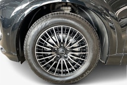 musta Audi Q6 e-tron 2025 kuva 11.