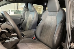 musta Audi Q6 e-tron 2025 kuva 14.