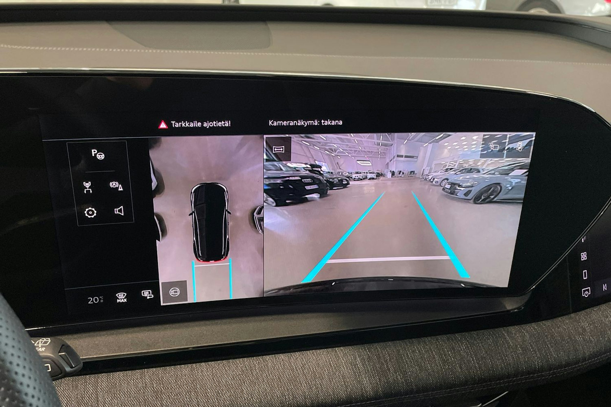 musta Audi Q6 e-tron 2025 kuva 24.