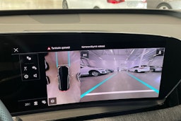 musta Audi Q6 e-tron 2025 kuva 25.