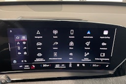 musta Audi Q6 e-tron 2025 kuva 28.