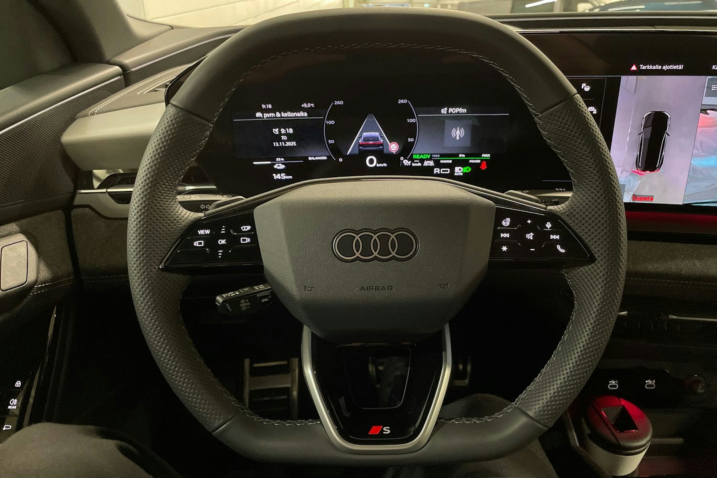 musta Audi Q6 e-tron 2025 kuva 17.