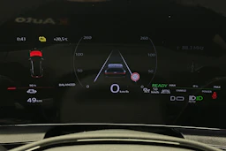 musta Audi Q6 e-tron 2025 kuva 13.