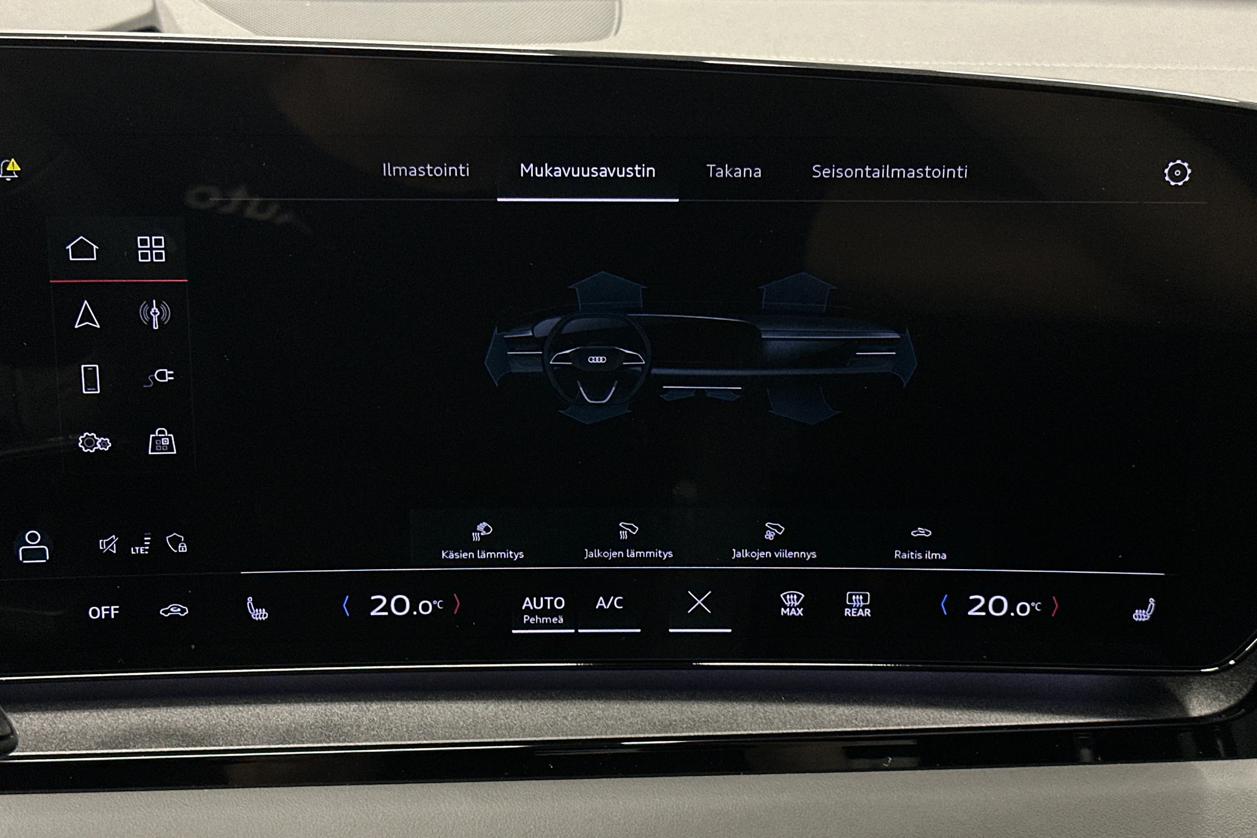 musta Audi Q6 e-tron 2025 kuva 31.