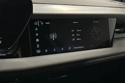 musta Audi Q6 e-tron 2025 kuva 33.