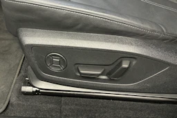 musta Audi Q6 e-tron 2025 kuva 37.
