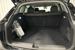 musta Audi Q6 e-tron 2025 kuva 38.