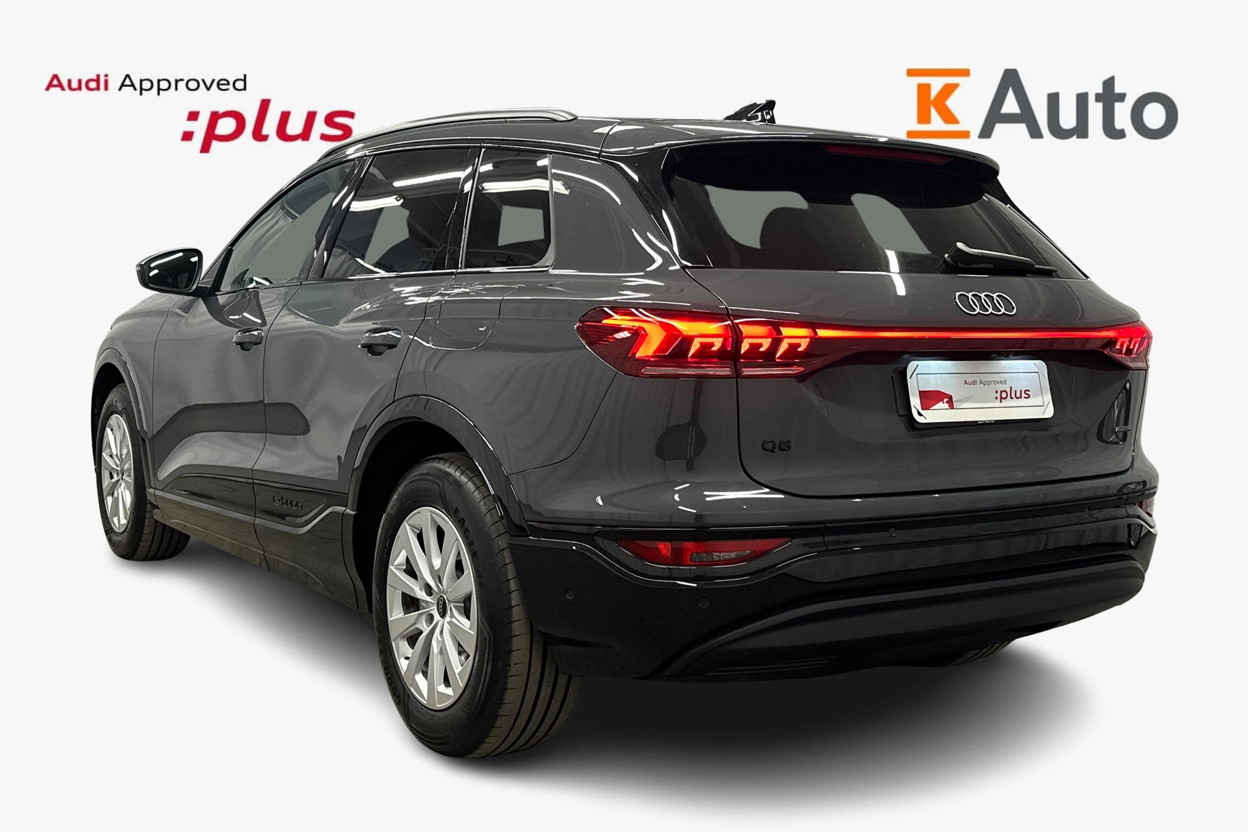 harmaa Audi Q6 e-tron 2025 kuva 2.
