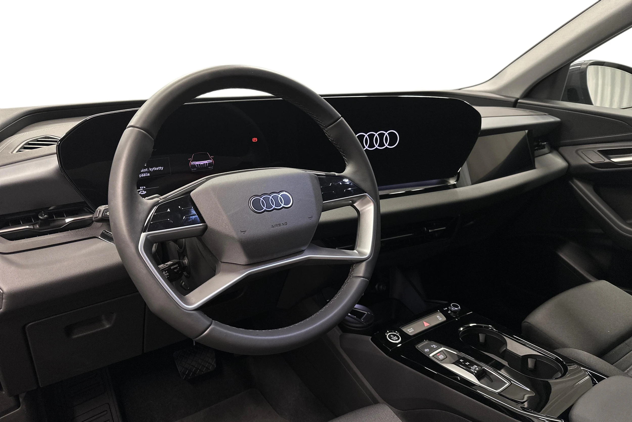 harmaa Audi Q6 e-tron 2025 kuva 6.