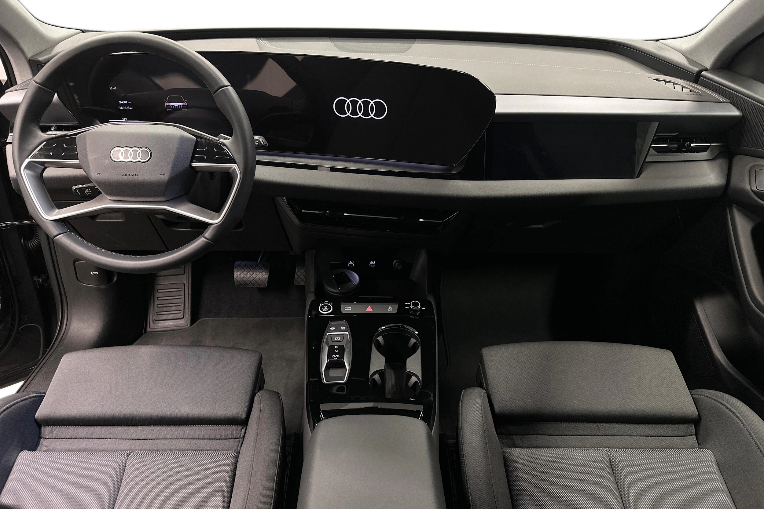 harmaa Audi Q6 e-tron 2025 kuva 7.
