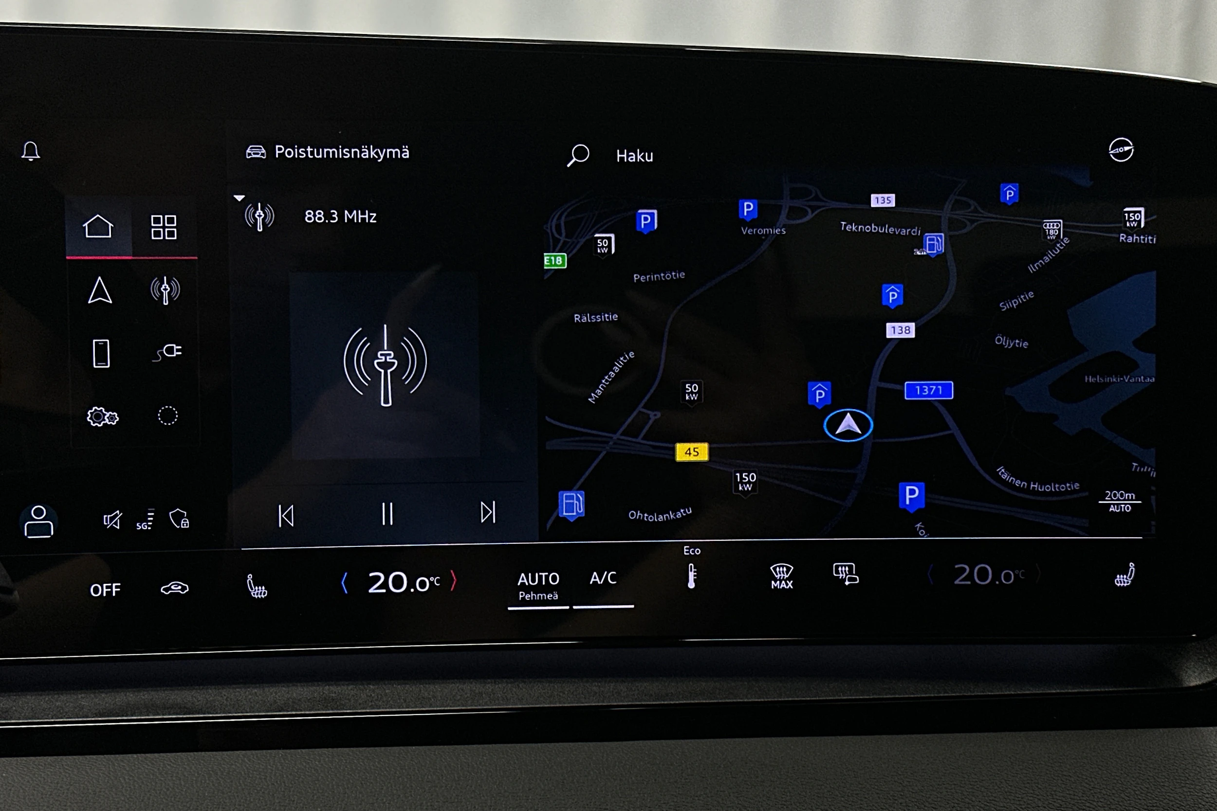harmaa Audi Q6 e-tron 2025 kuva 16.