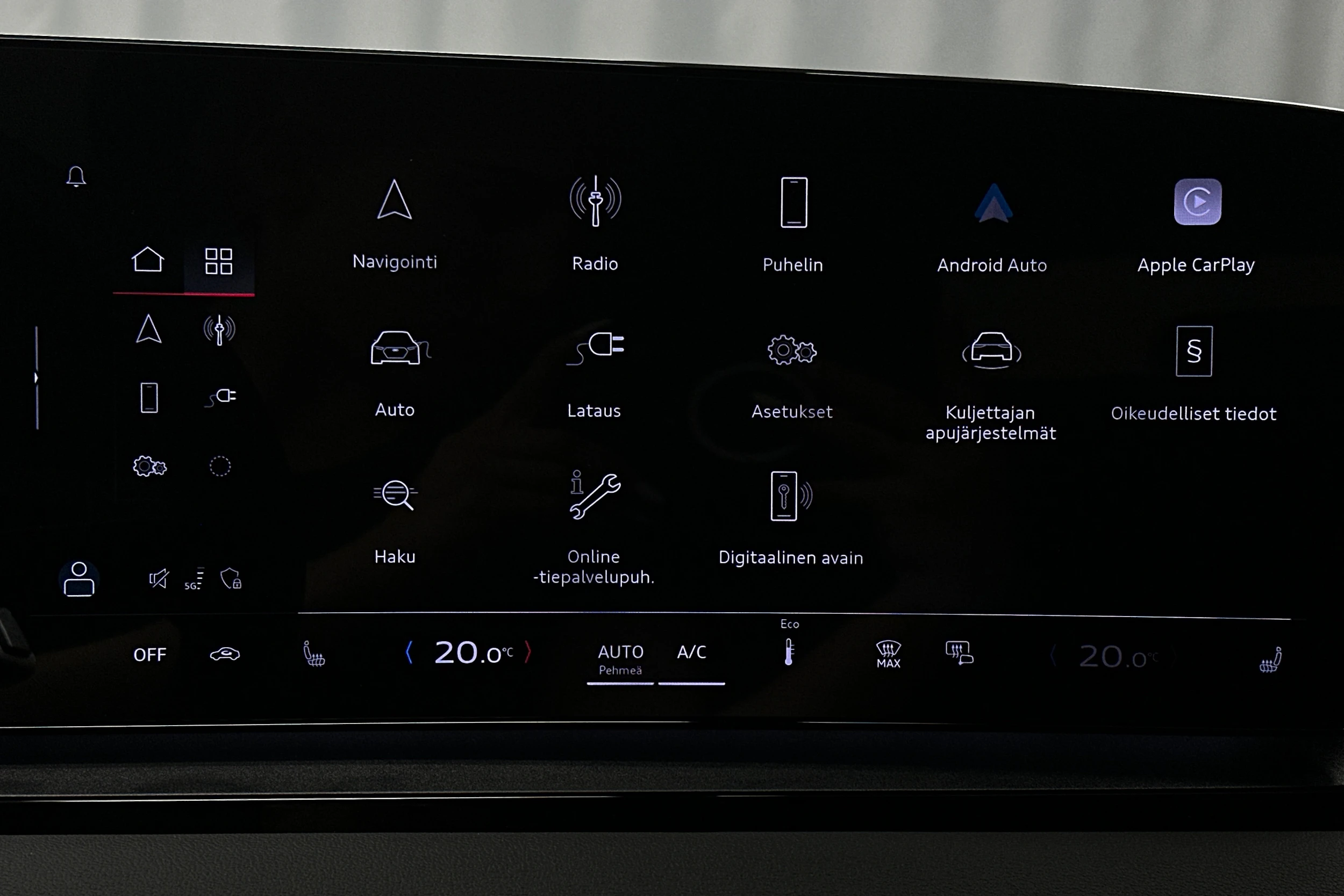 harmaa Audi Q6 e-tron 2025 kuva 17.