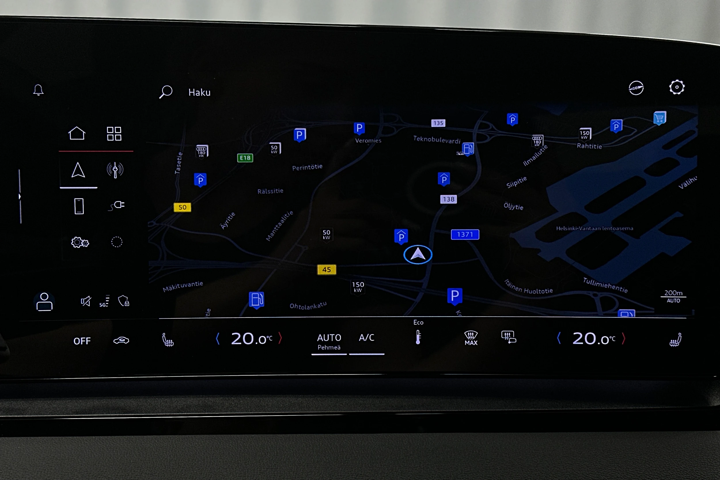 harmaa Audi Q6 e-tron 2025 kuva 18.